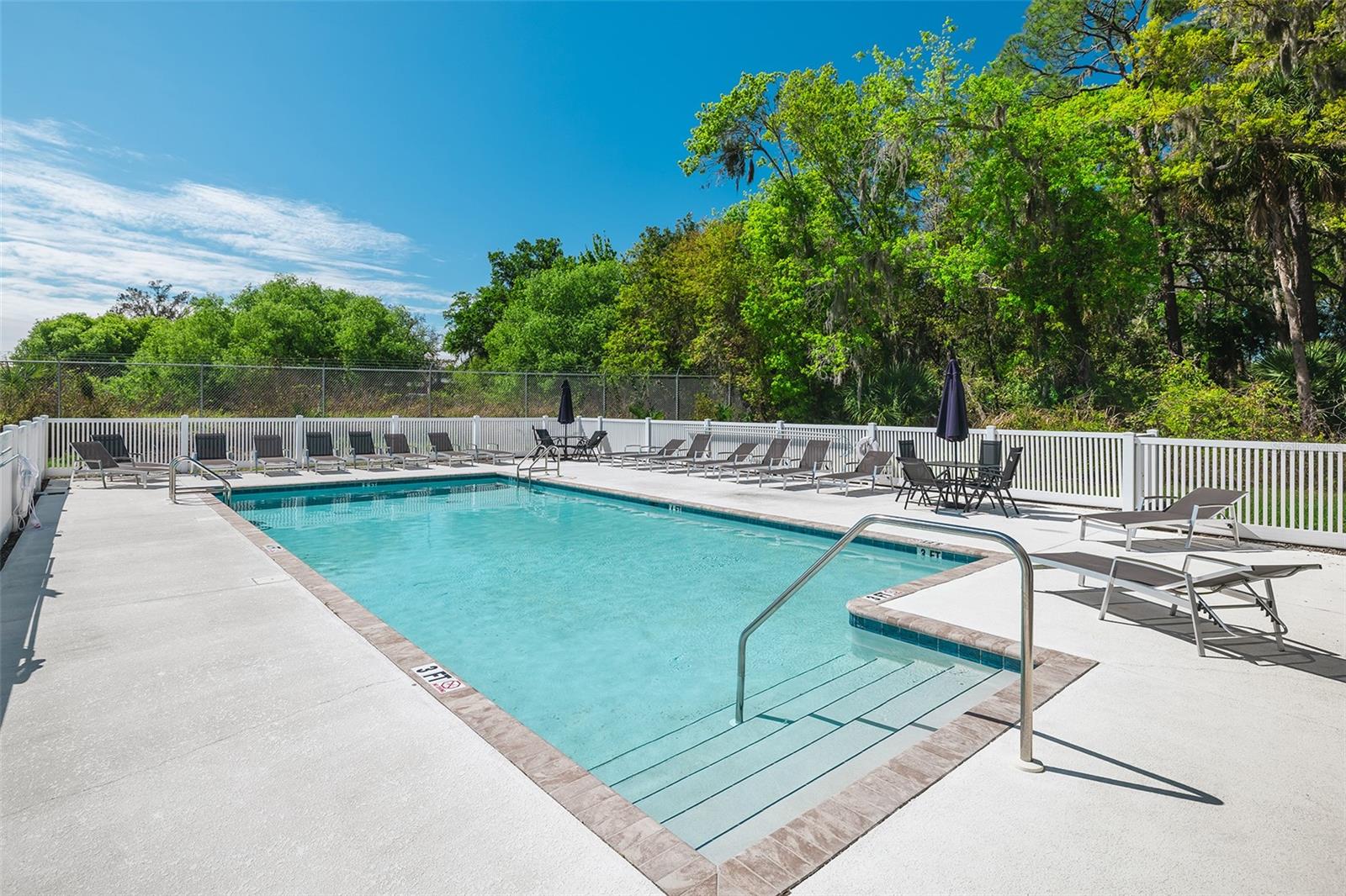 Image 38 of 41 For 10826 Quickwater