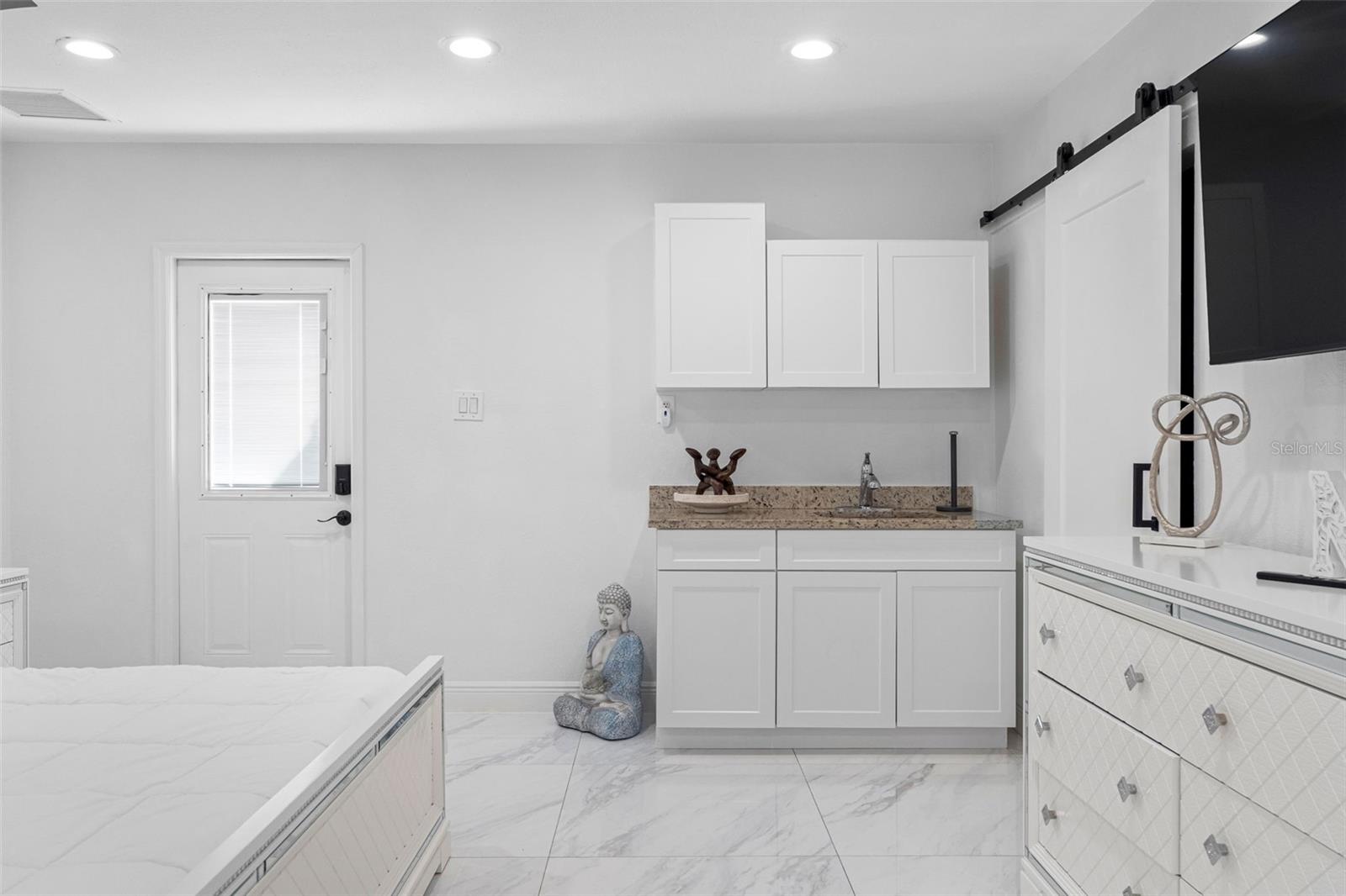 Image 28 of 87 For 1803 Lake Crest Avenue