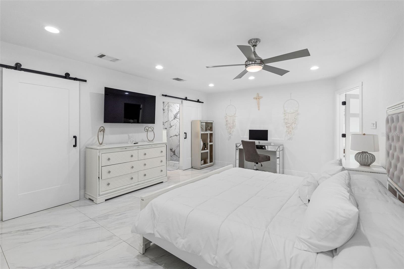 Image 34 of 87 For 1803 Lake Crest Avenue