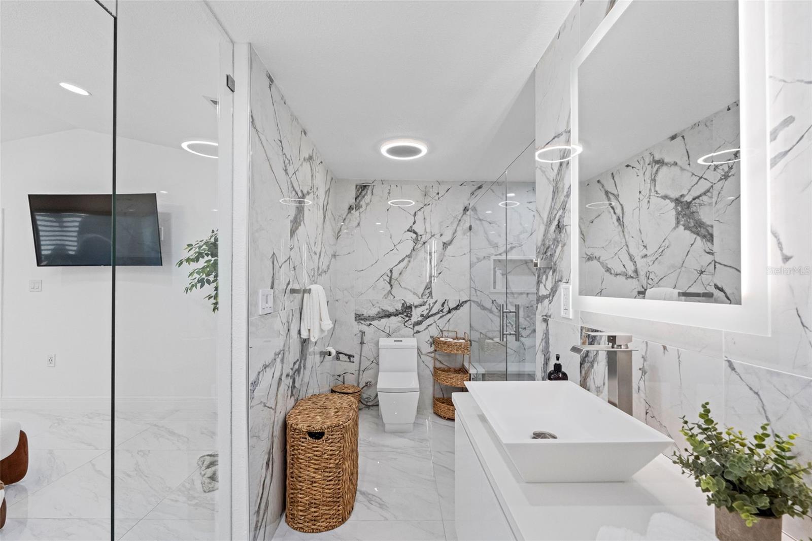 Image 37 of 87 For 1803 Lake Crest Avenue