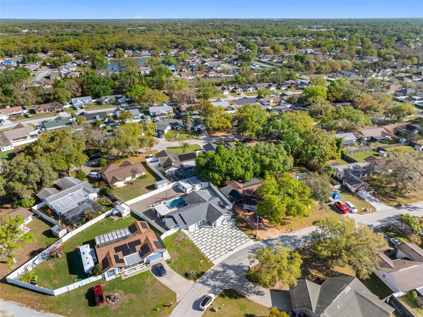 Image 5 of 87 For 1803 Lake Crest Avenue