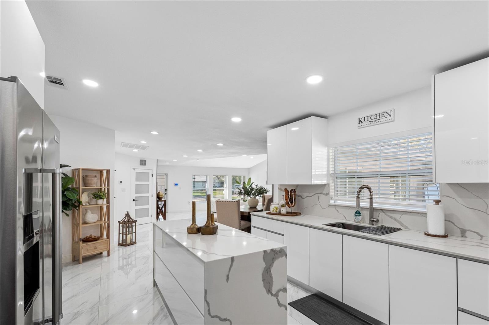 Image 53 of 87 For 1803 Lake Crest Avenue