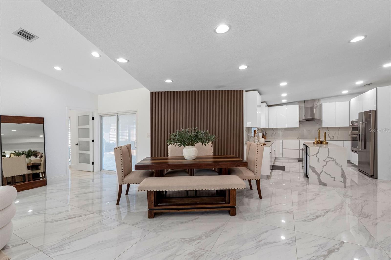 Image 61 of 87 For 1803 Lake Crest Avenue