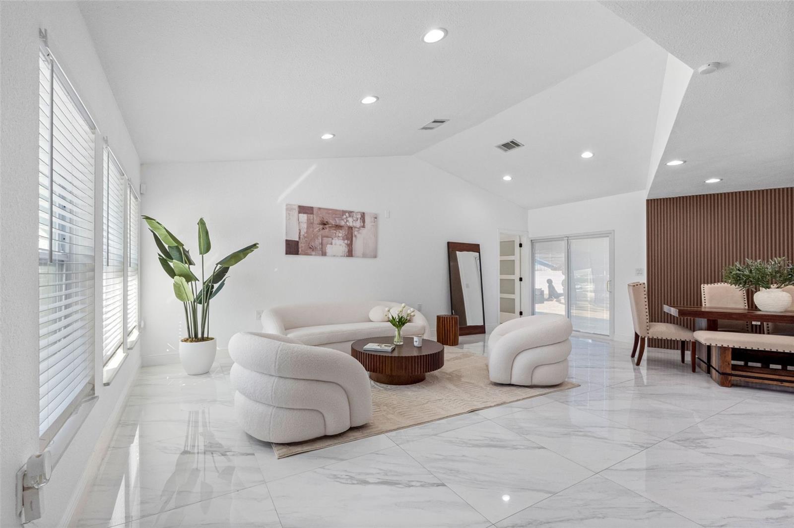 Image 68 of 87 For 1803 Lake Crest Avenue