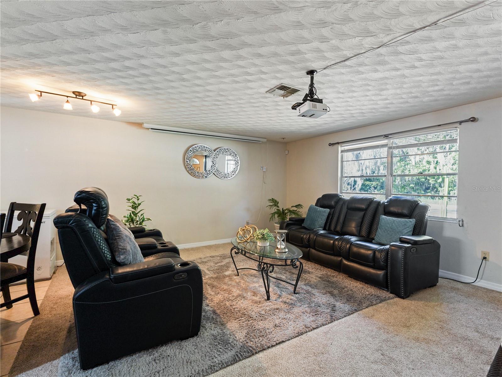 Image 5 of 62 For 613 Willow Avenue