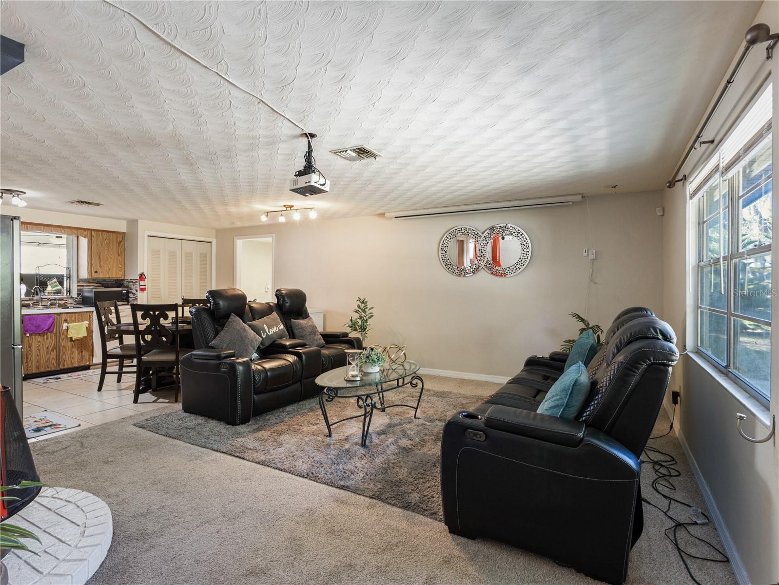 Image 6 of 62 For 613 Willow Avenue