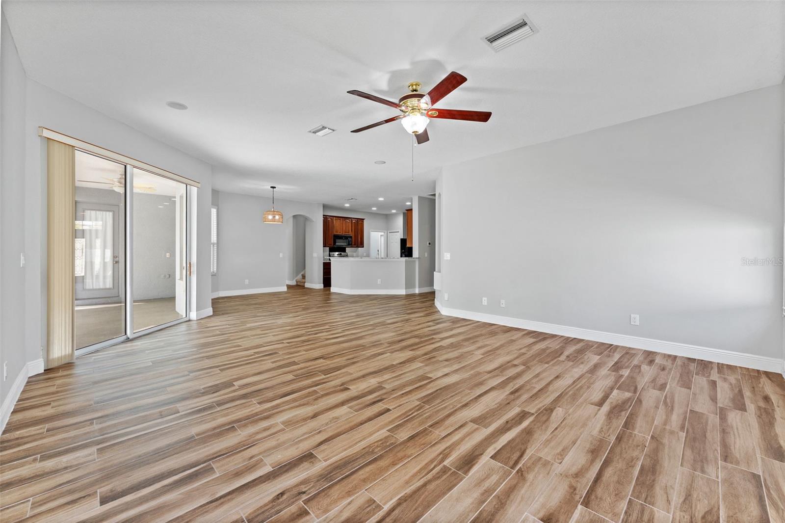 Image 13 of 46 For 1625 Grand Heritage Boulevard