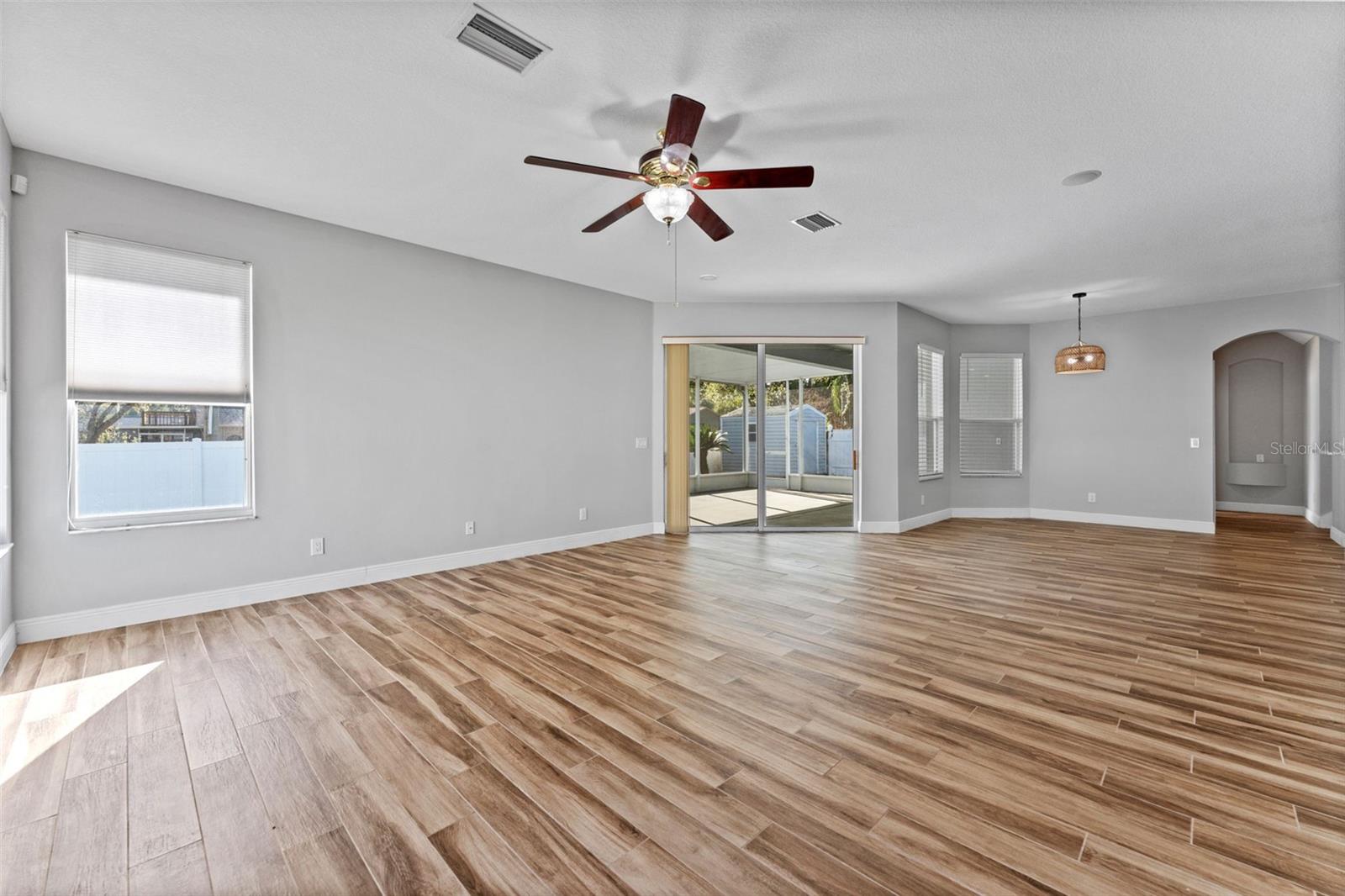 Image 14 of 46 For 1625 Grand Heritage Boulevard