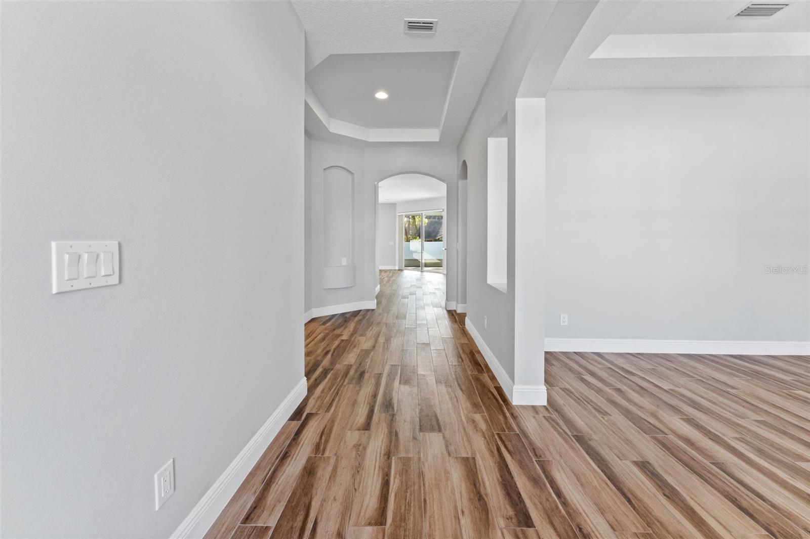 Image 6 of 46 For 1625 Grand Heritage Boulevard