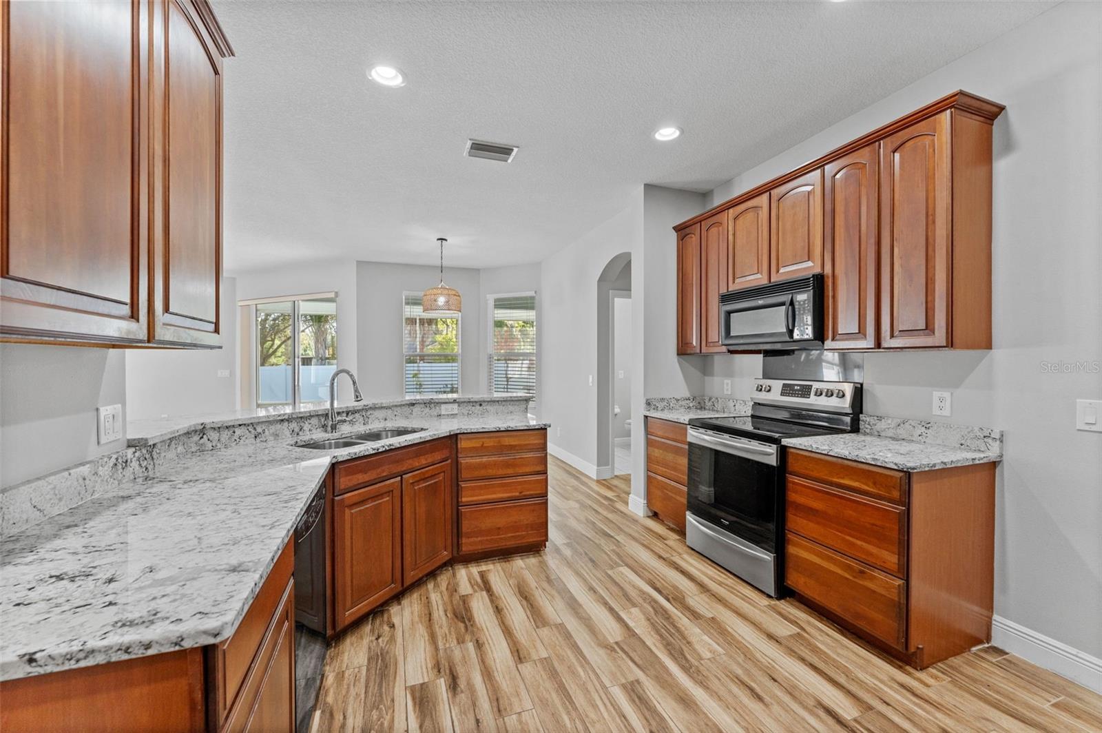 Image 9 of 46 For 1625 Grand Heritage Boulevard