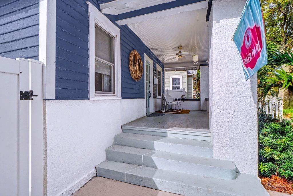 Image 3 of 25 For 844 11th Avenue S