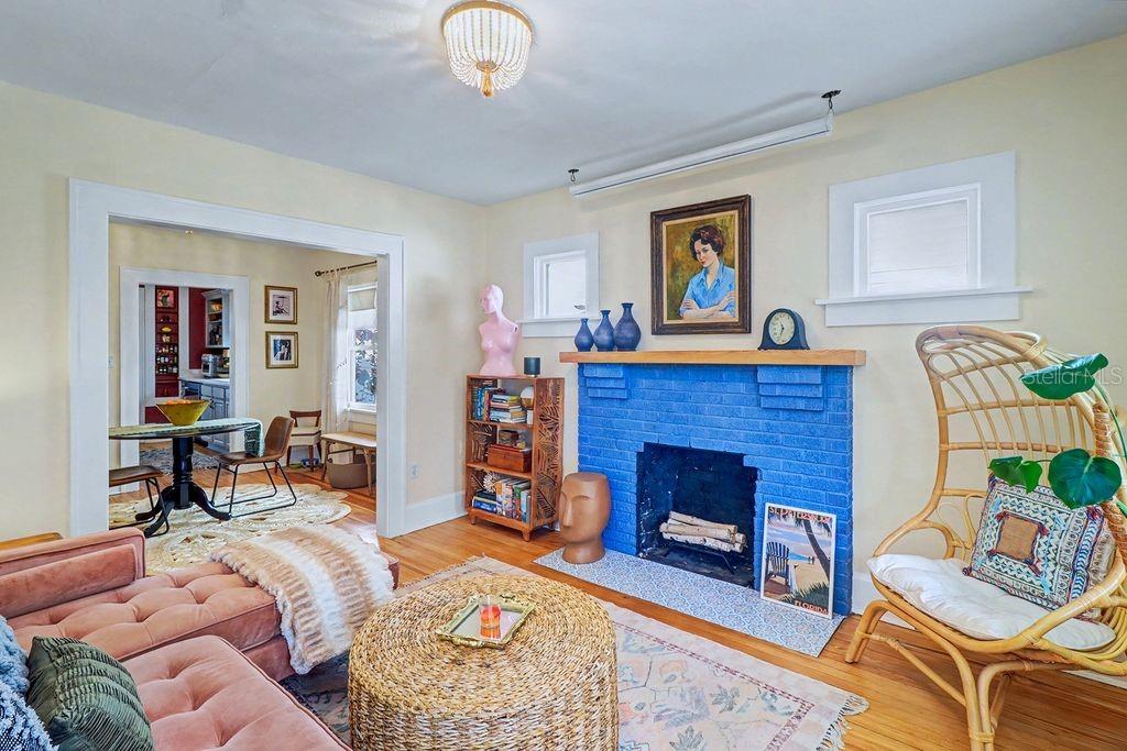 Image 5 of 25 For 844 11th Avenue S