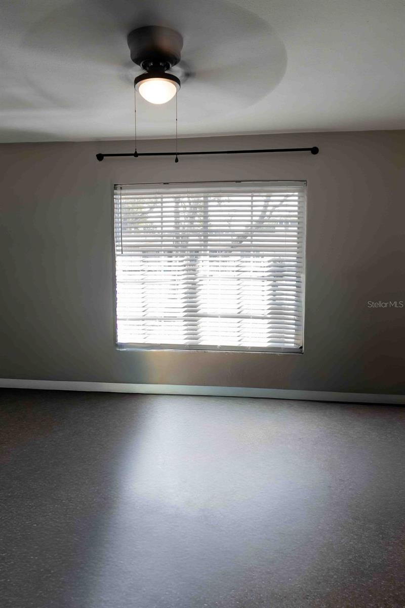 Image 10 of 16 For 706 Pearl Circle