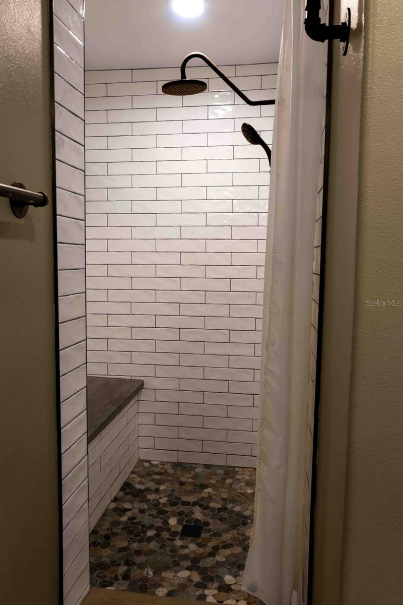 Image 11 of 16 For 706 Pearl Circle