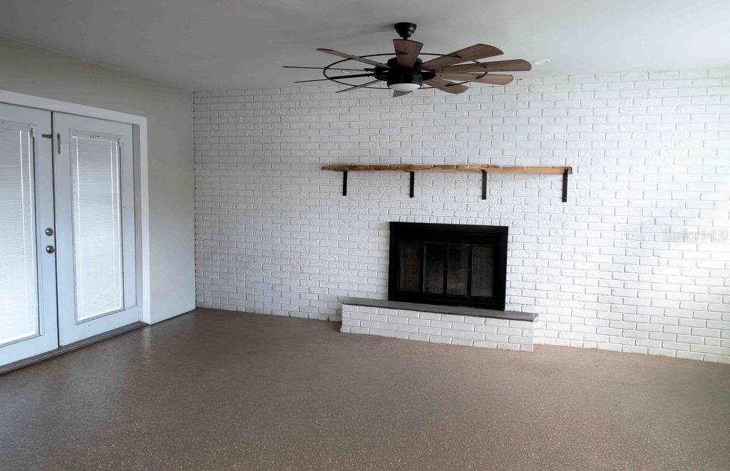 Image 14 of 16 For 706 Pearl Circle