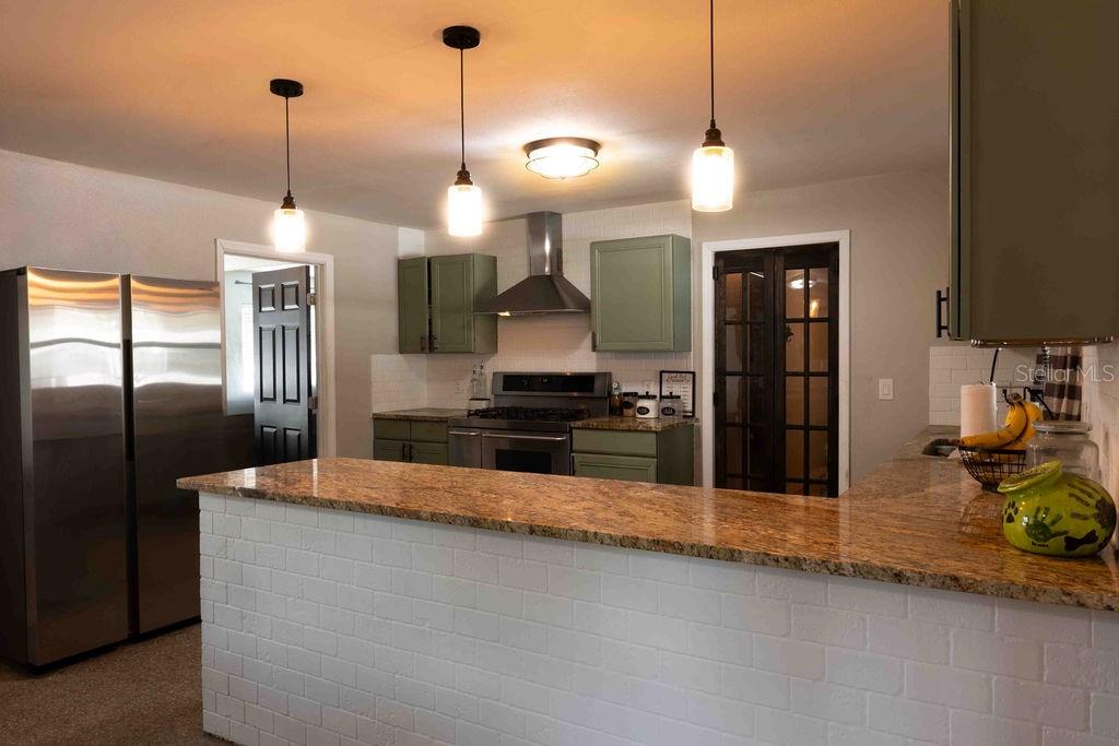 Image 3 of 16 For 706 Pearl Circle