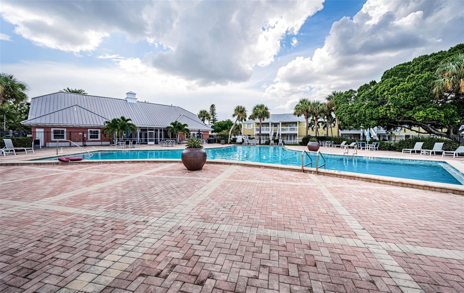 Image 65 of 81 For 5052 Starfish Drive Se D