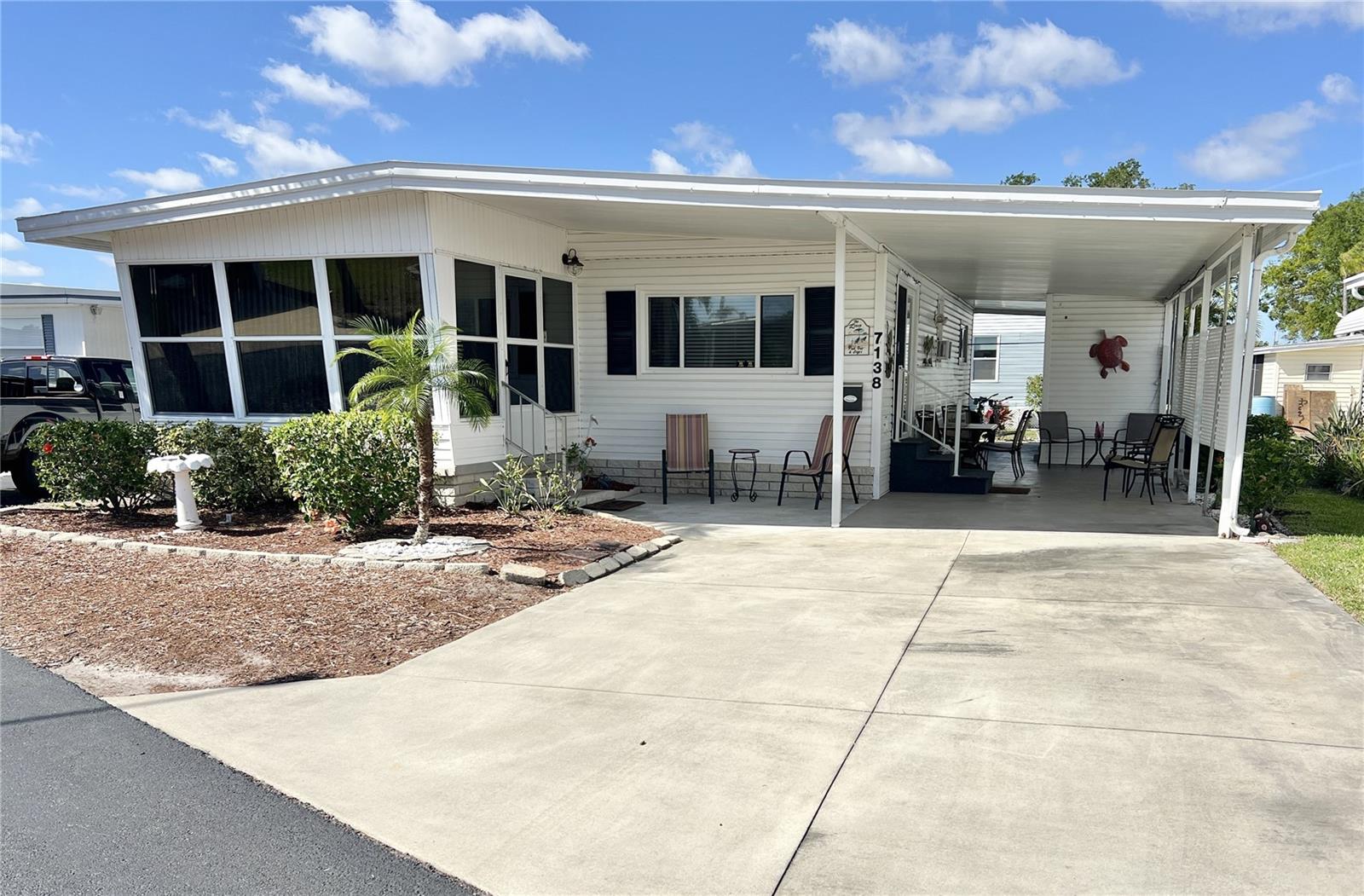 Details for 7138 Mount Hawthorne Road Ne 586, ST PETERSBURG, FL 33702