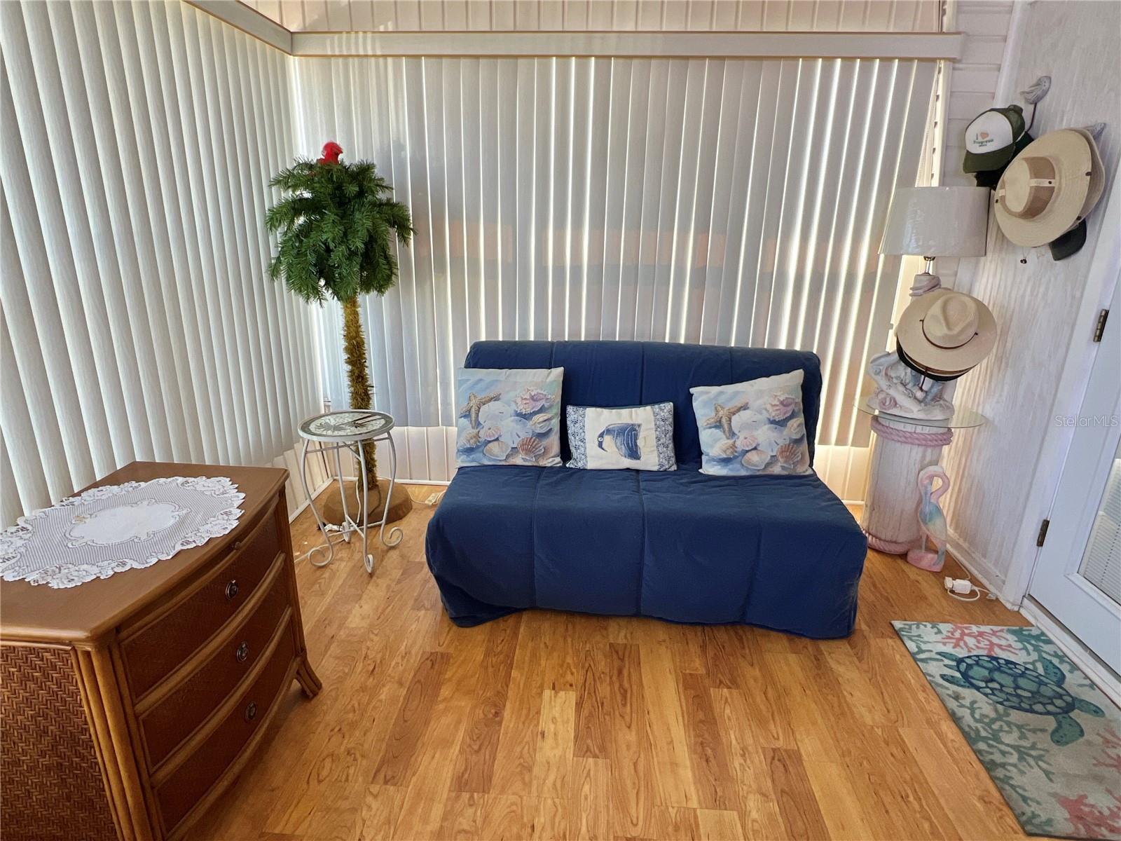 Image 11 of 22 For 7138 Mount Hawthorne Road Ne 586
