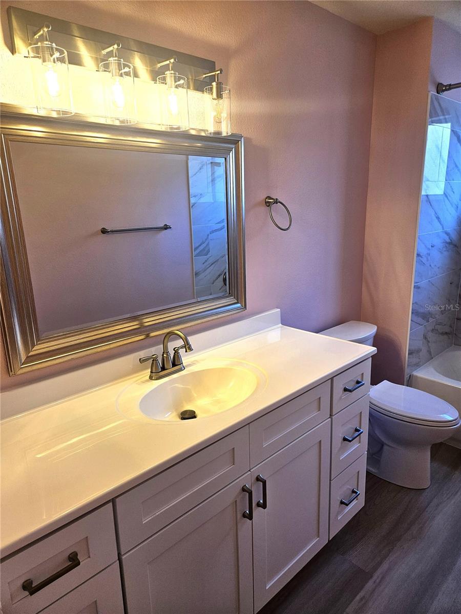 Image 11 of 15 For 5315 61st Terrace