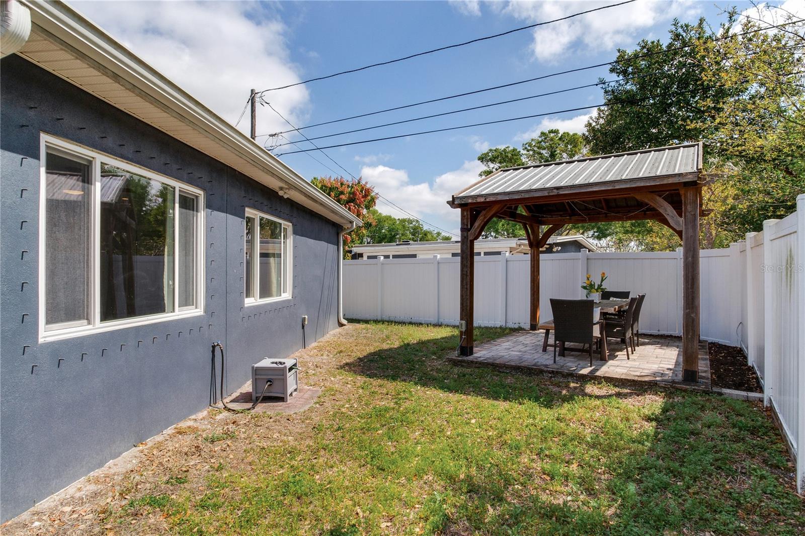 Image 12 of 43 For 6688 30 Avenue N