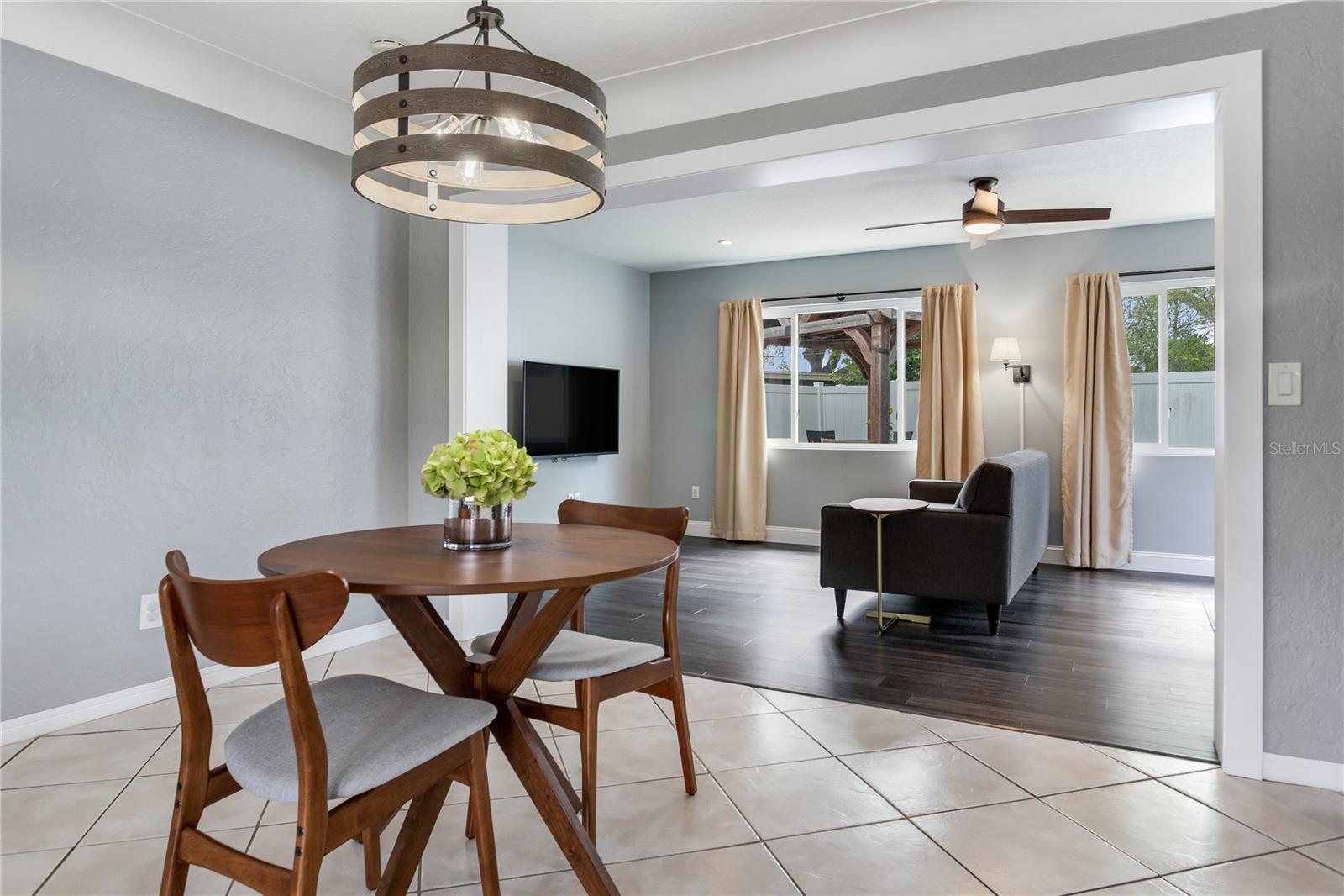 Image 18 of 43 For 6688 30 Avenue N