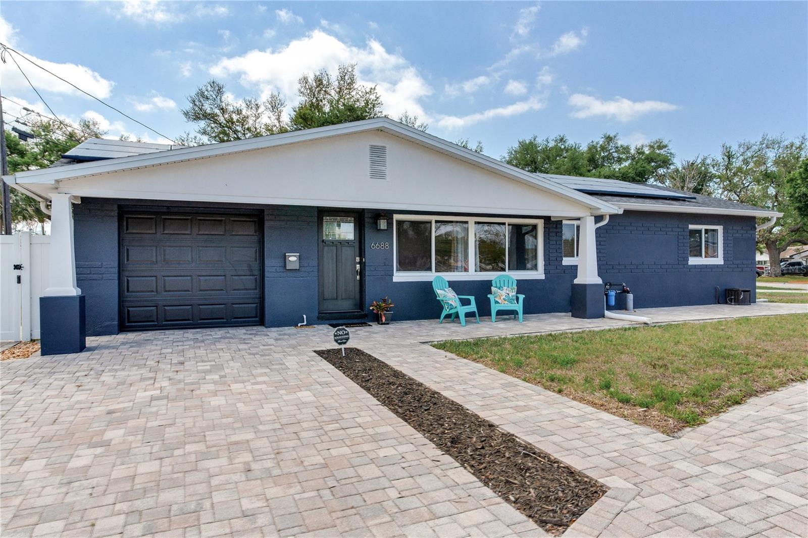 Image 2 of 43 For 6688 30 Avenue N