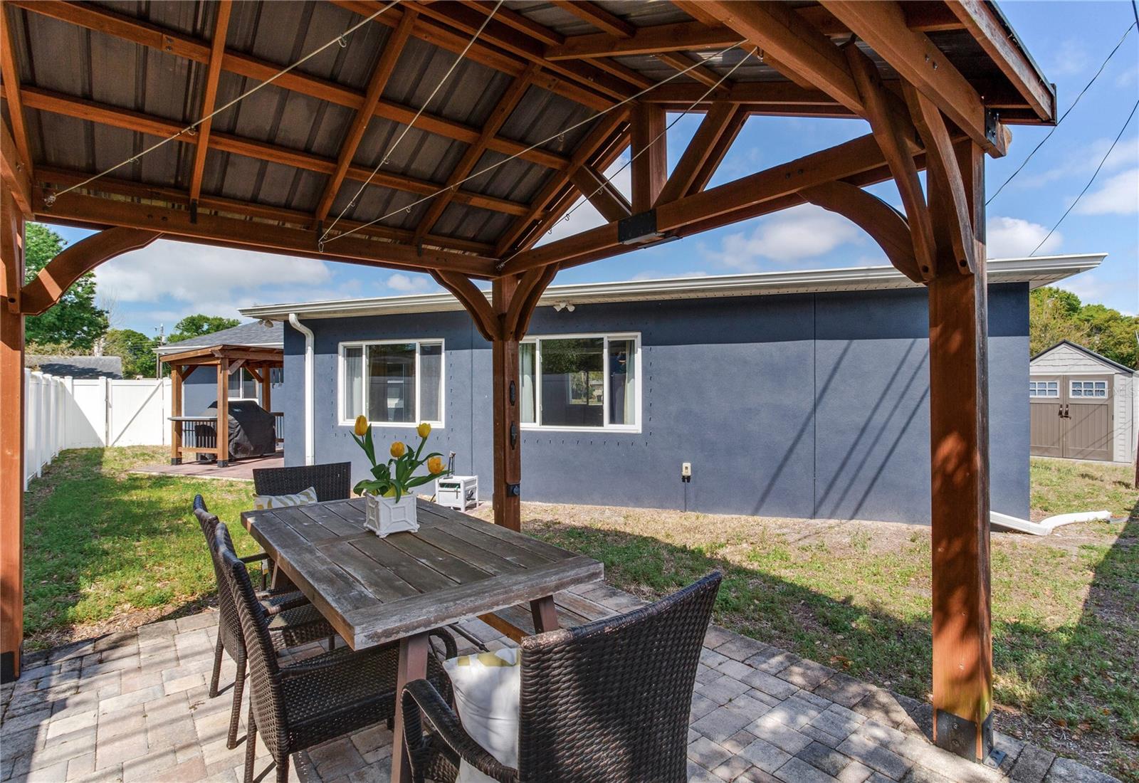 Image 9 of 43 For 6688 30 Avenue N