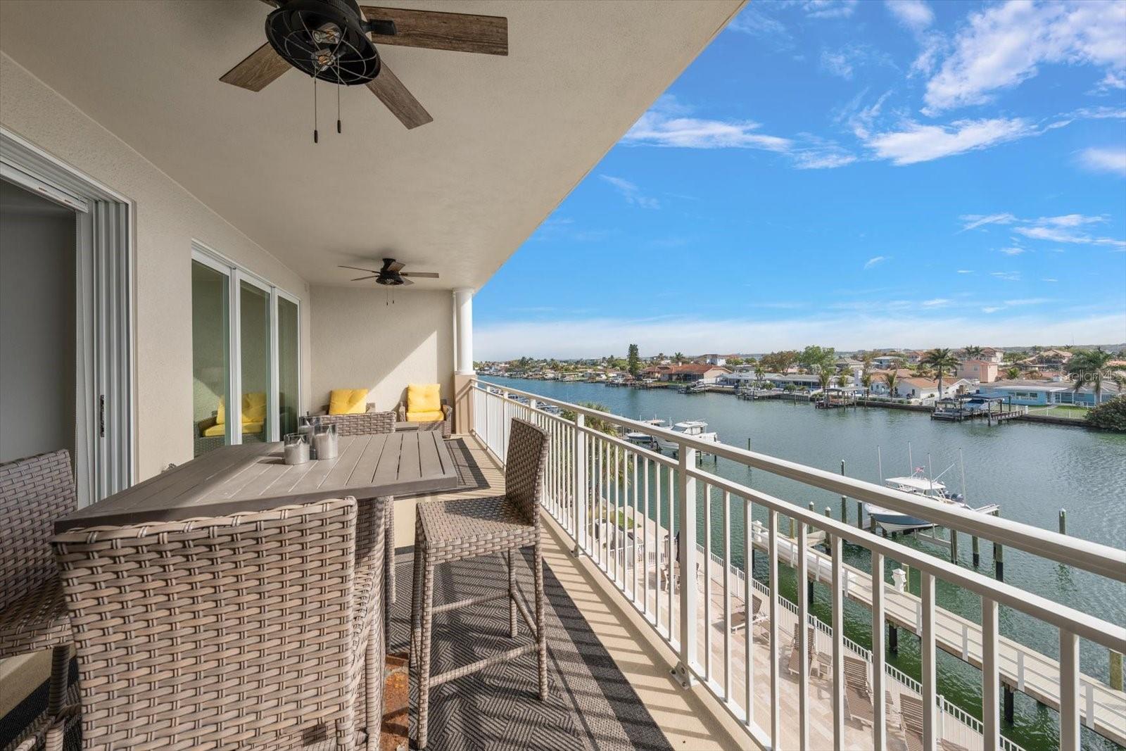 Image 30 of 39 For 125 Island Way 402