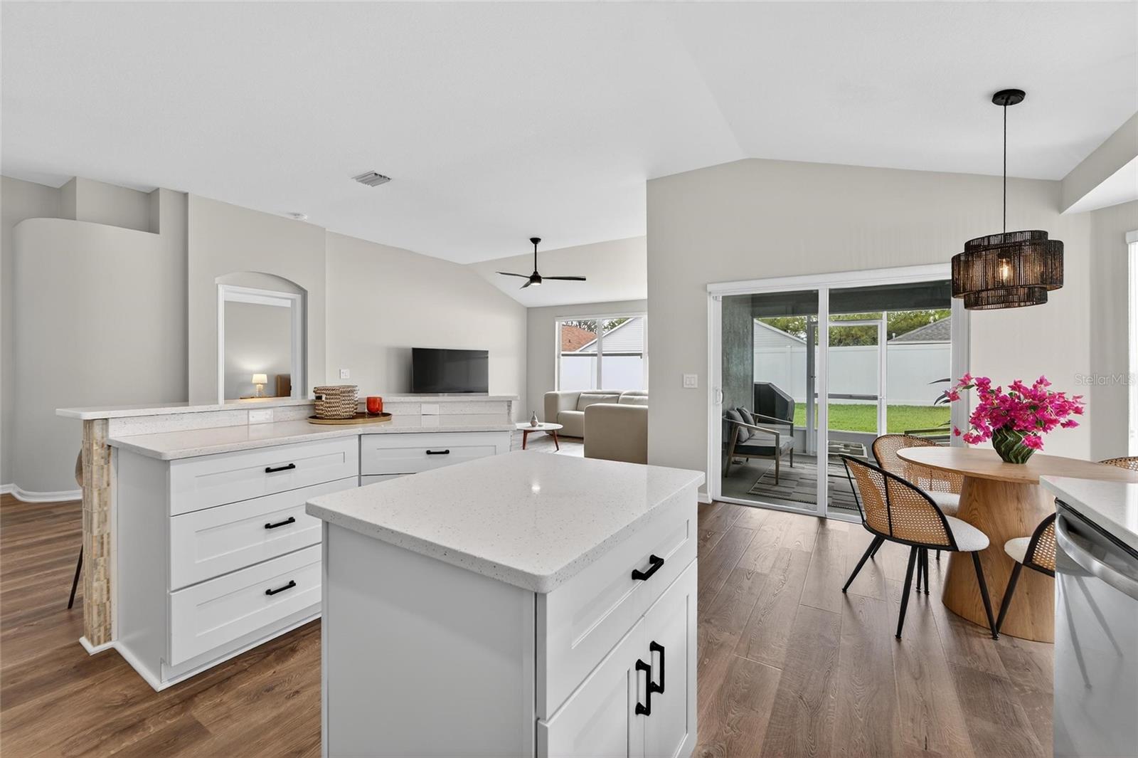 Image 13 of 90 For 1407 Bloomingdale Trails Boulevard