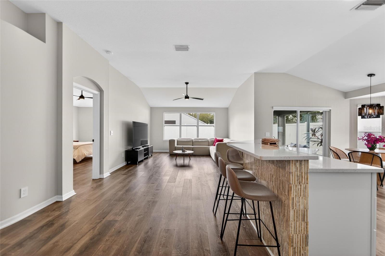 Image 16 of 90 For 1407 Bloomingdale Trails Boulevard