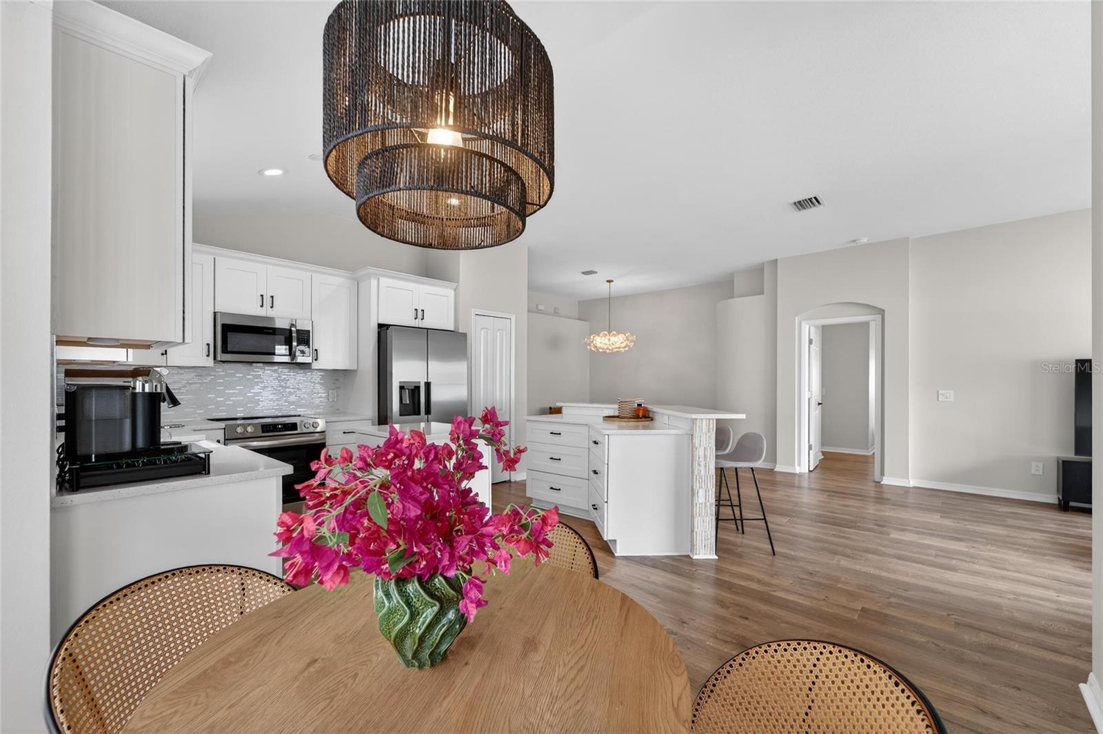 Image 23 of 90 For 1407 Bloomingdale Trails Boulevard