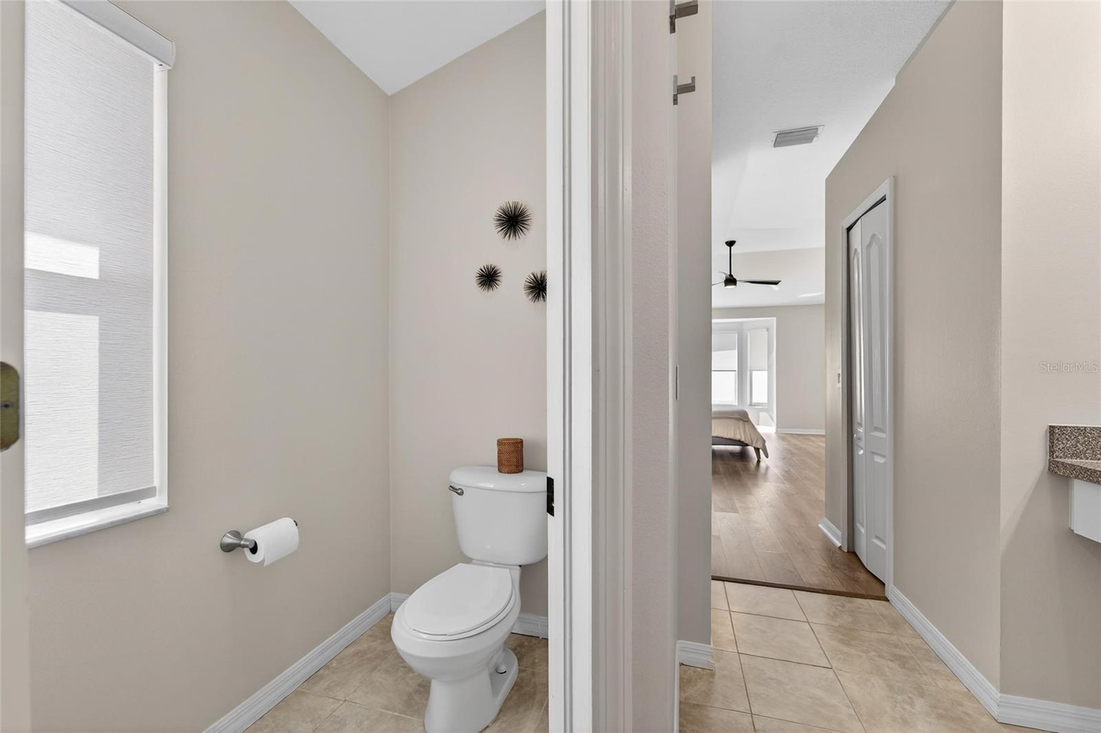 Image 33 of 90 For 1407 Bloomingdale Trails Boulevard