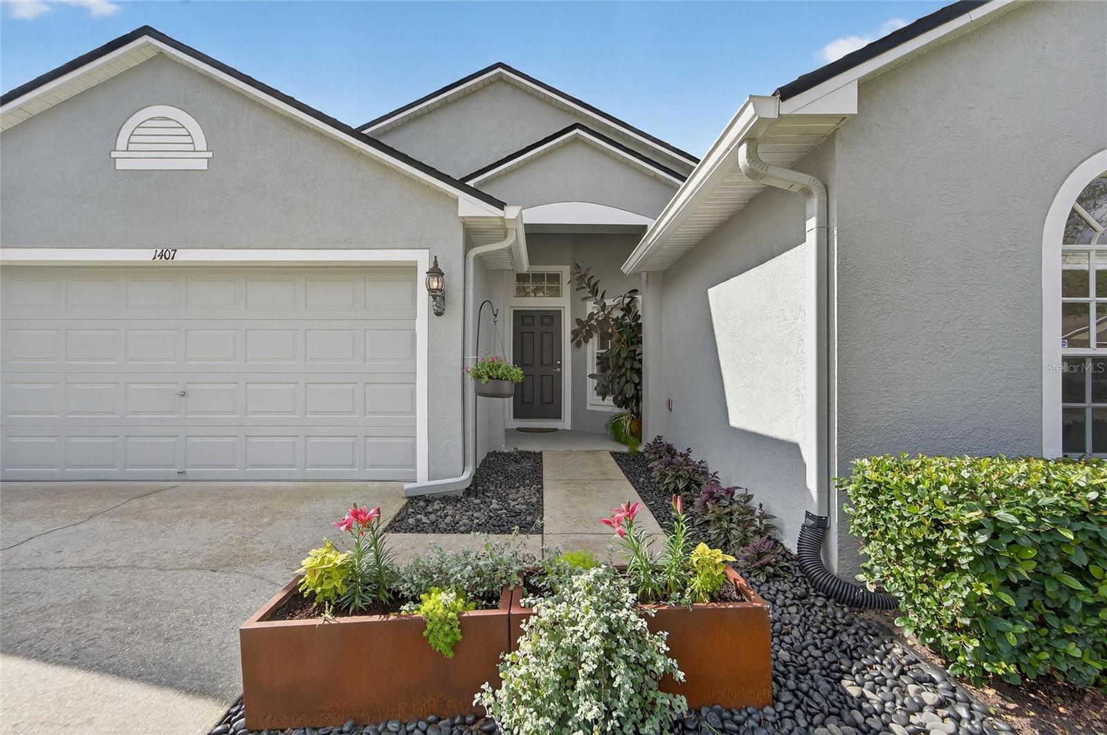 Image 4 of 90 For 1407 Bloomingdale Trails Boulevard