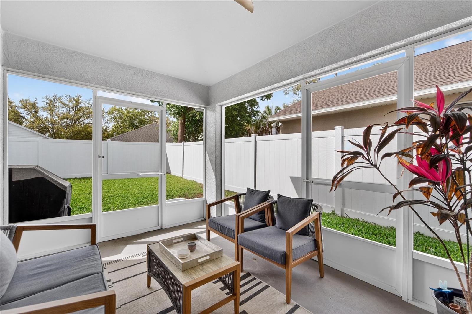 Image 53 of 90 For 1407 Bloomingdale Trails Boulevard