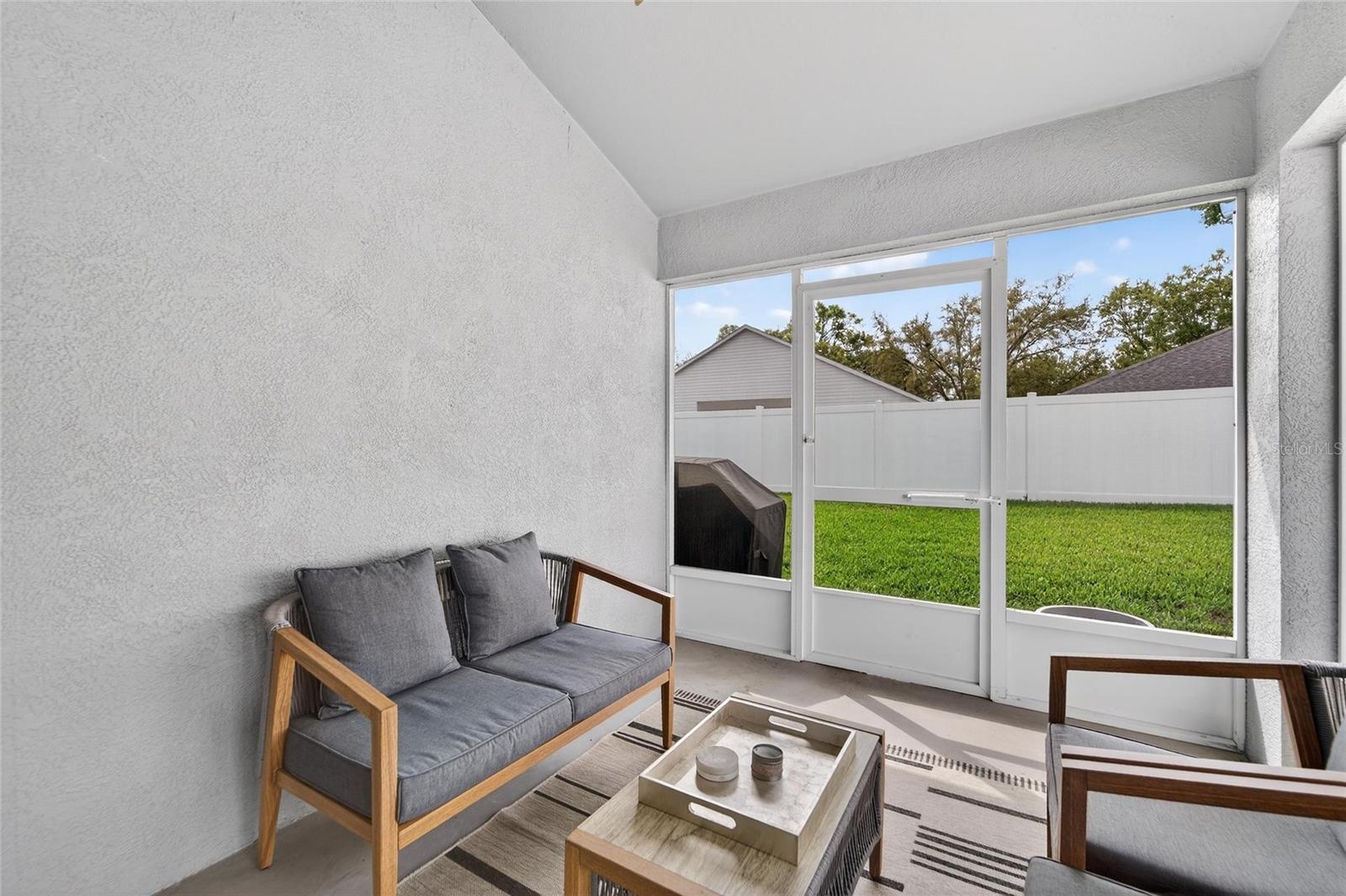 Image 54 of 90 For 1407 Bloomingdale Trails Boulevard