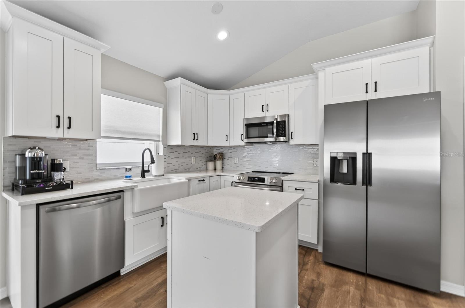 Image 7 of 90 For 1407 Bloomingdale Trails Boulevard