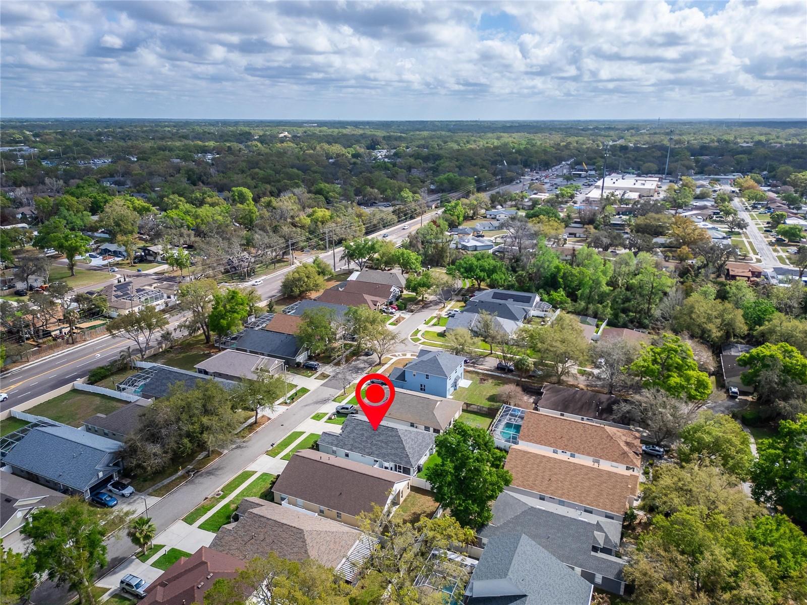 Image 75 of 90 For 1407 Bloomingdale Trails Boulevard