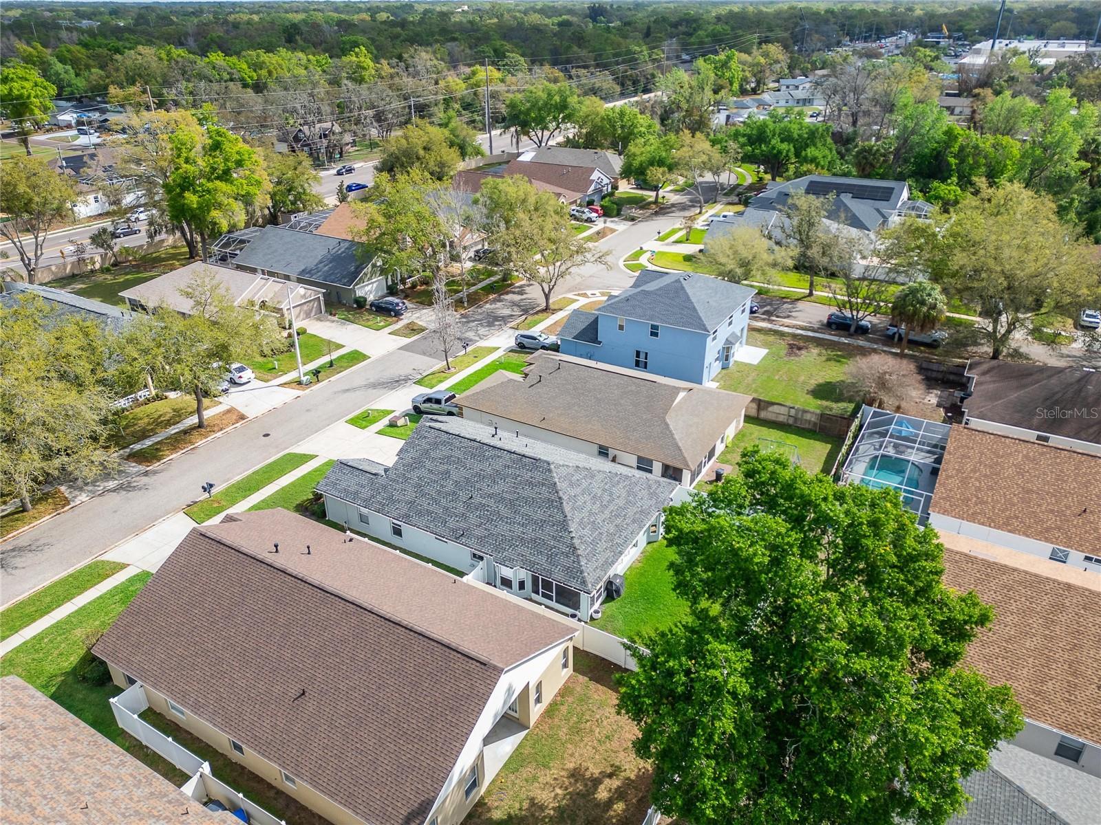 Image 76 of 90 For 1407 Bloomingdale Trails Boulevard