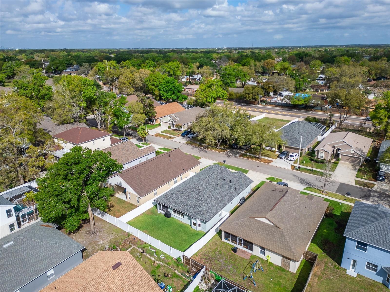 Image 78 of 90 For 1407 Bloomingdale Trails Boulevard