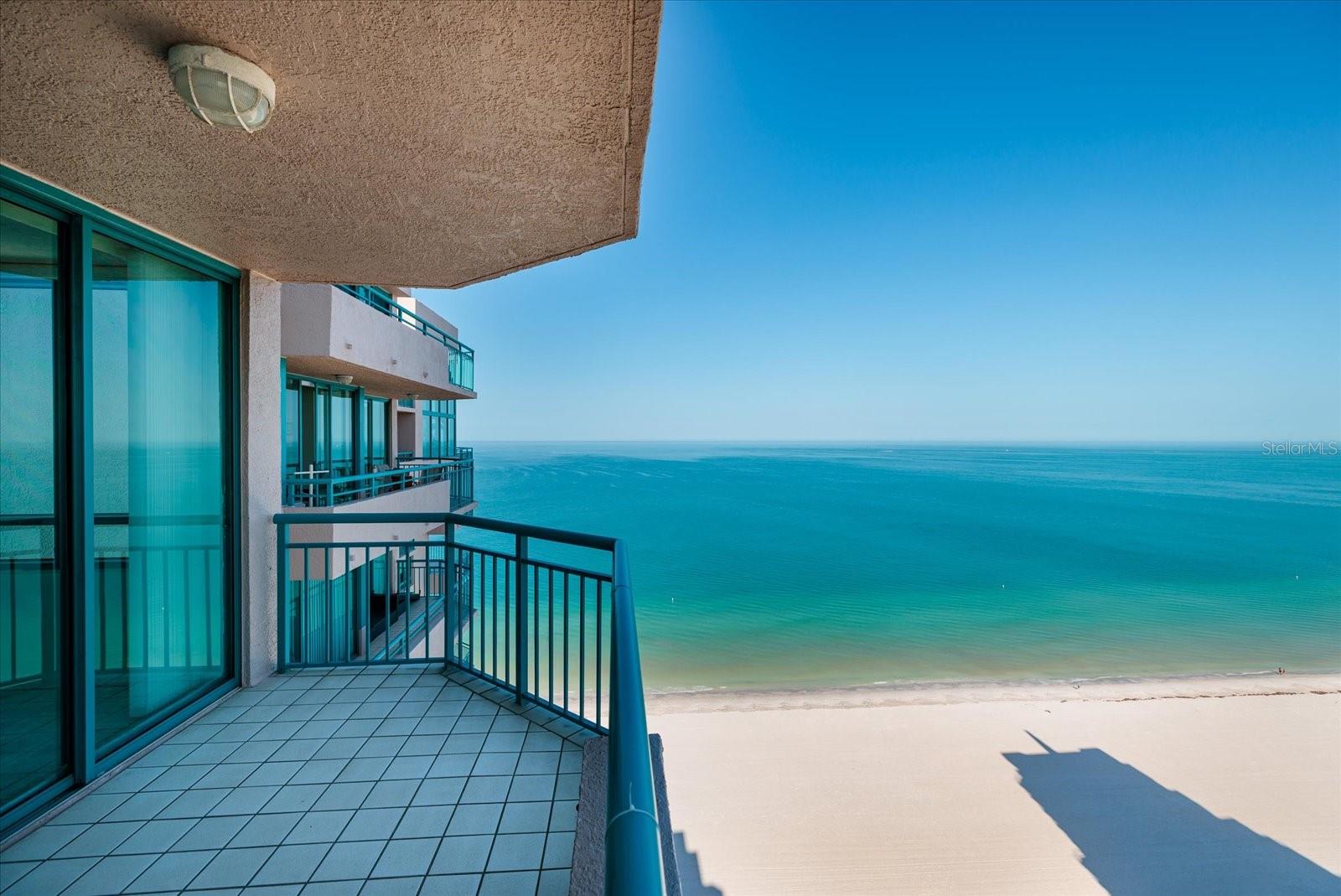 Image 17 of 70 For 1540 Gulf Boulevard 2205