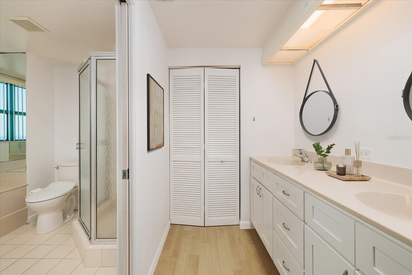 Image 26 of 70 For 1540 Gulf Boulevard 2205