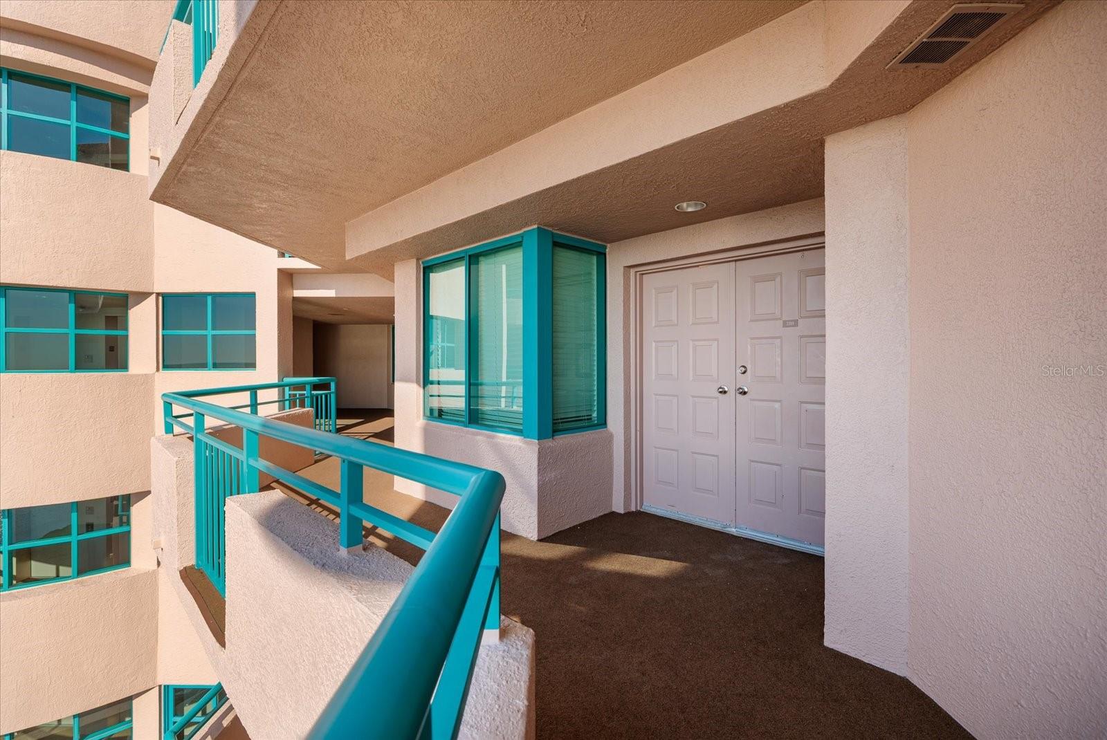 Image 3 of 70 For 1540 Gulf Boulevard 2205