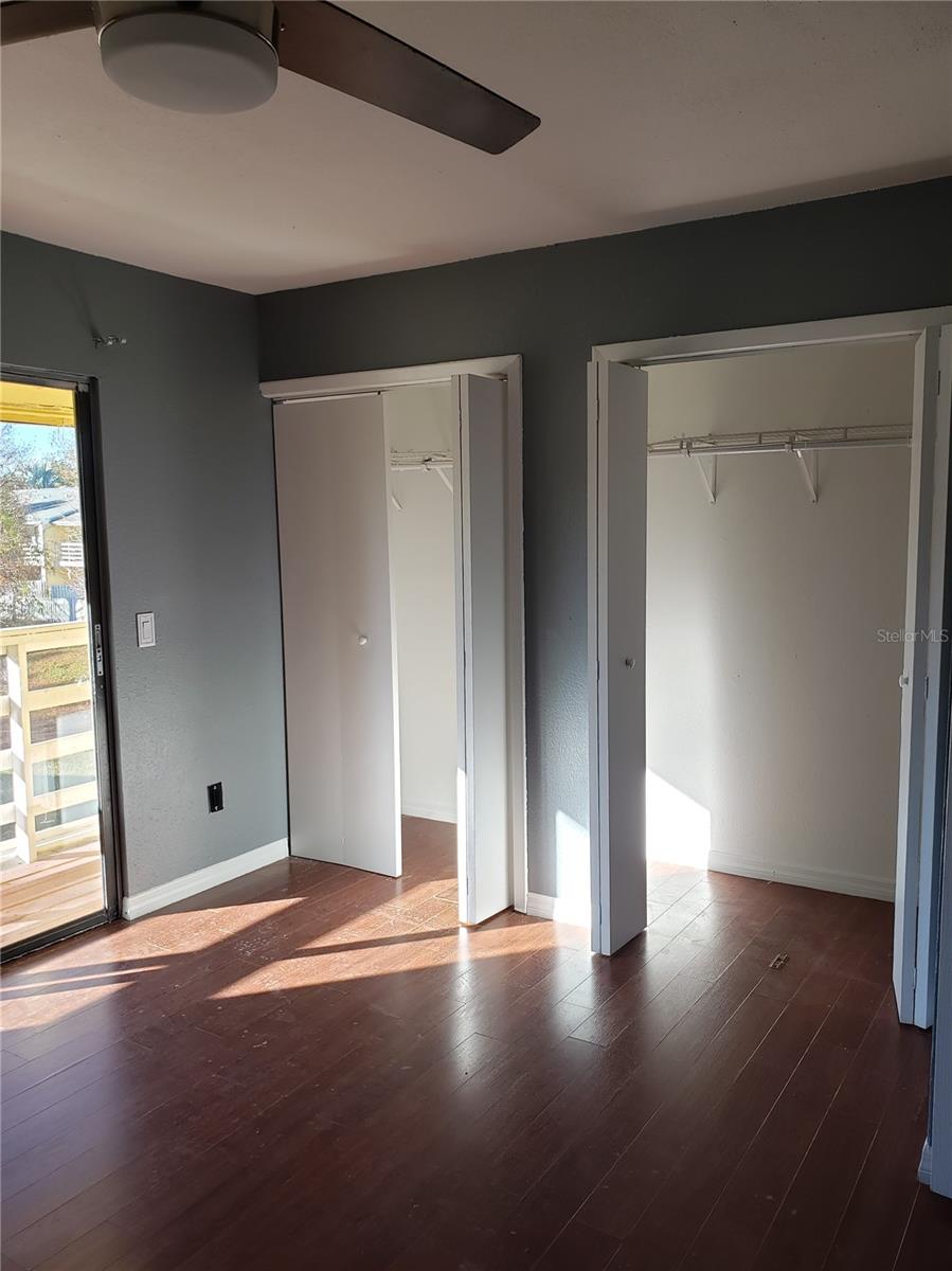 Image 12 of 32 For 22630 Gage Loop 10