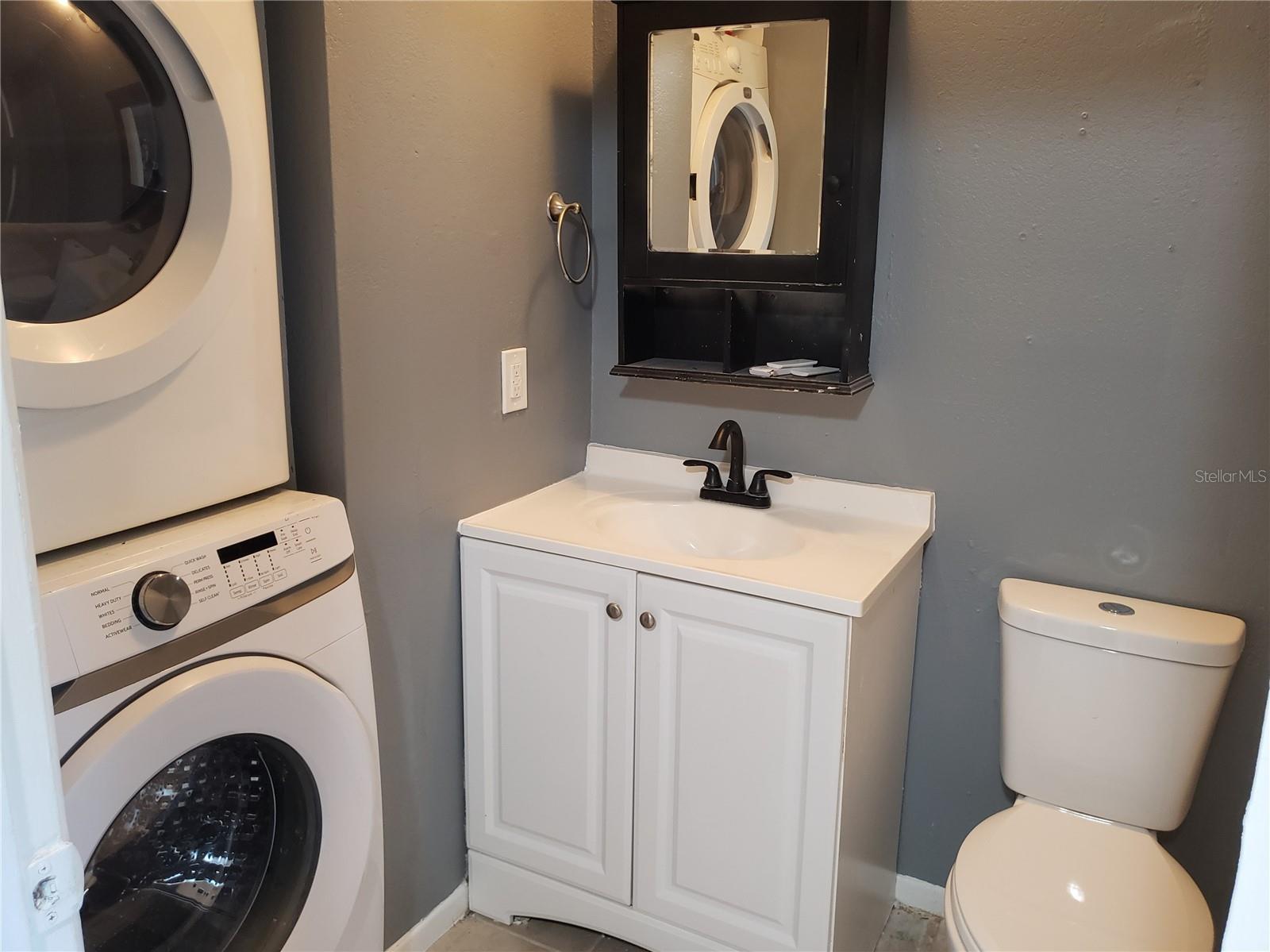 Image 16 of 32 For 22630 Gage Loop 10