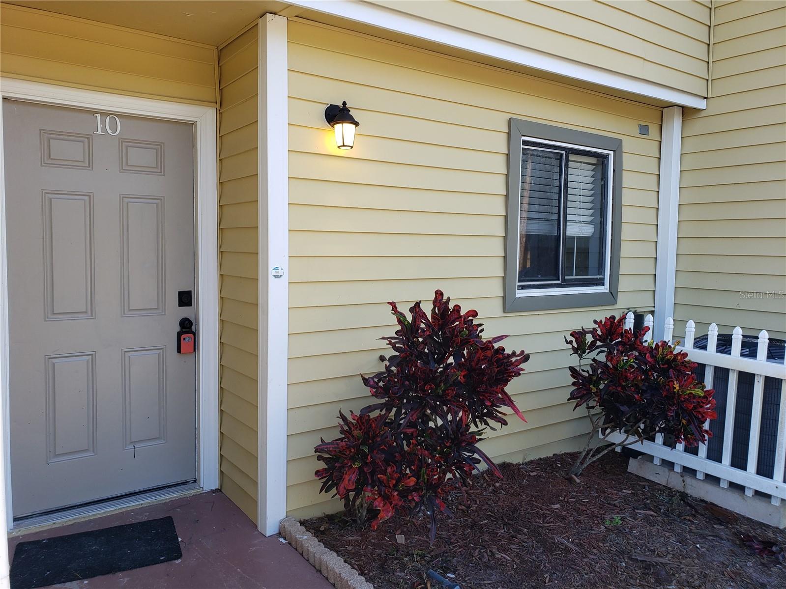 Image 2 of 32 For 22630 Gage Loop 10