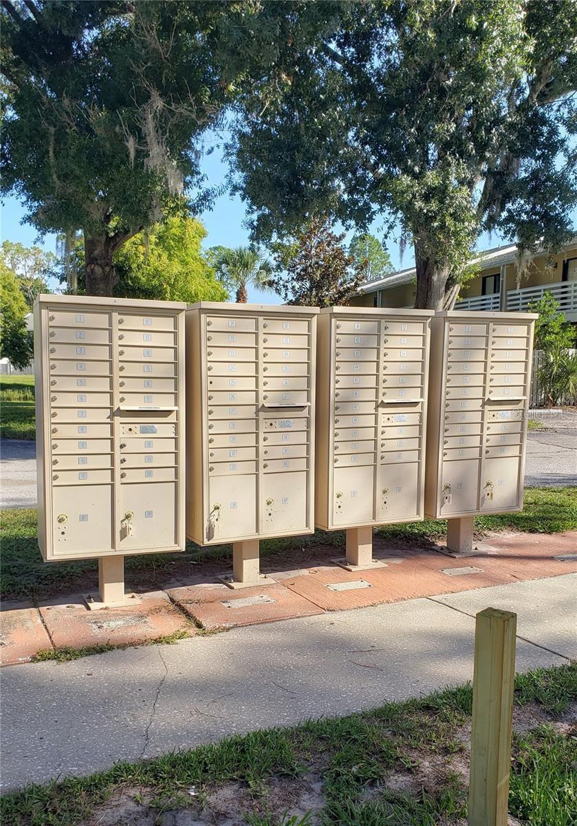 Image 27 of 32 For 22630 Gage Loop 10