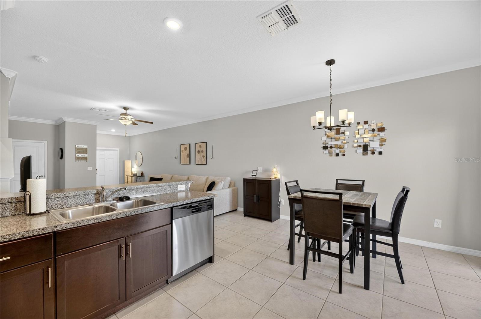 Image 15 of 54 For 11822 Dumaine Valley Road