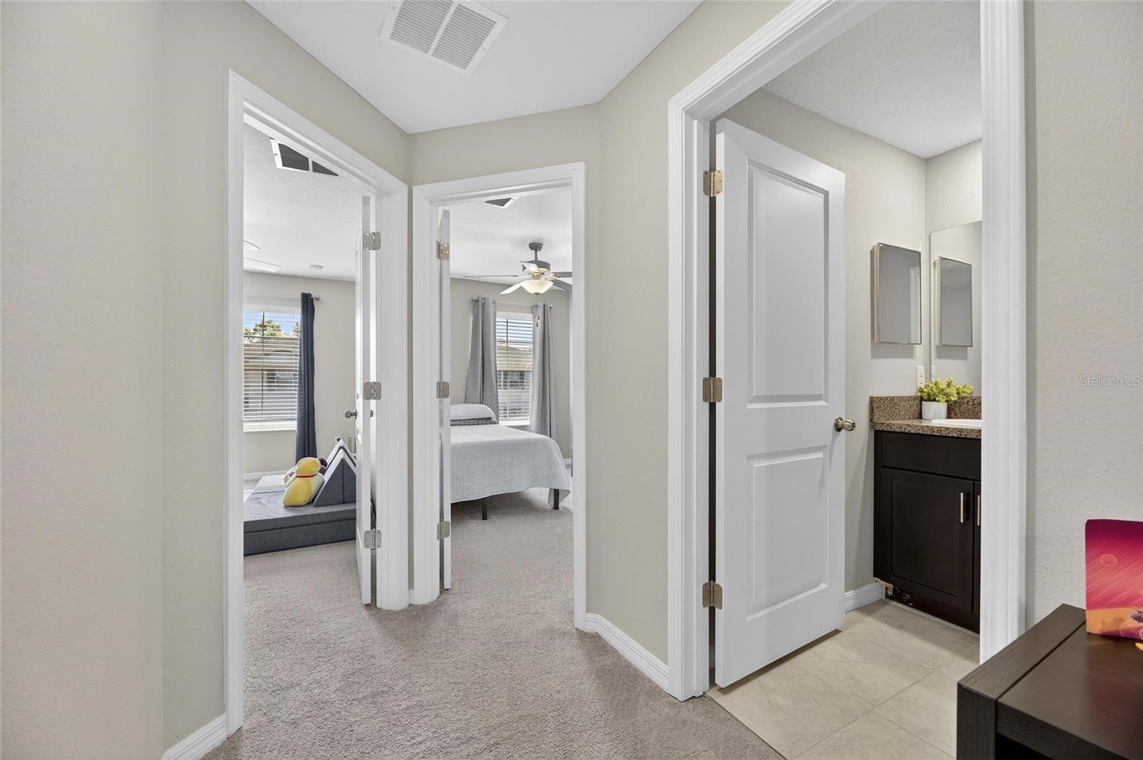 Image 37 of 54 For 11822 Dumaine Valley Road