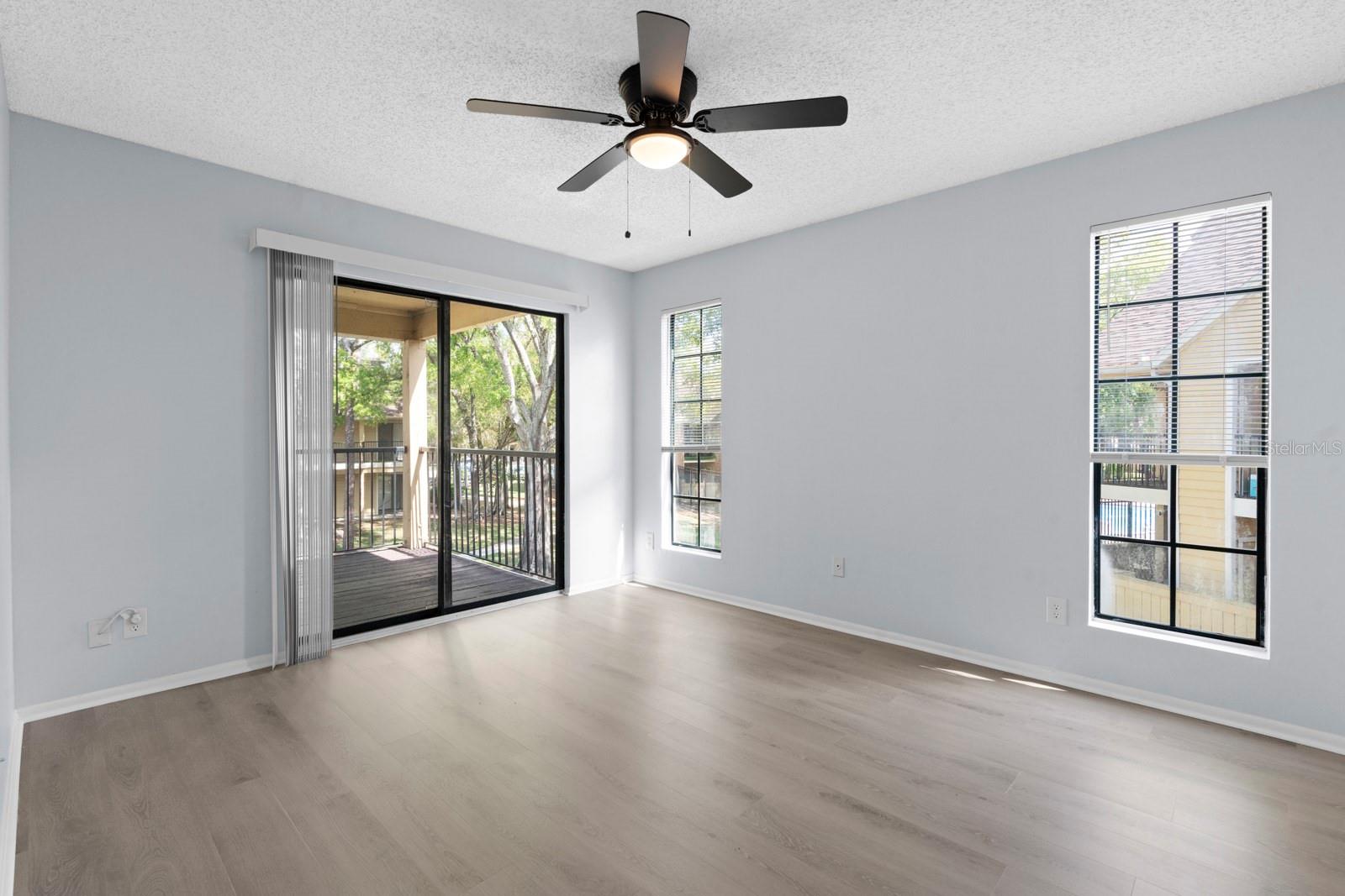 Image 17 of 39 For 8609 Mallard Reserve Drive 203